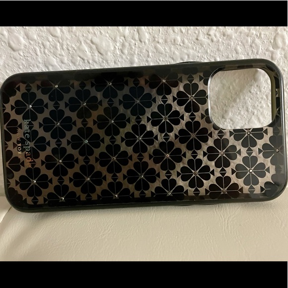 IPhone 12 Pro case - Picture 3 of 3